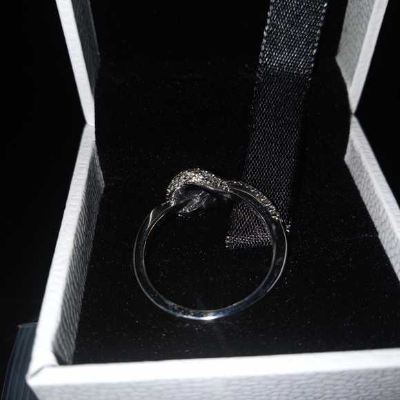 Pandora ring size 7 Authentic - Picture 3 of 3